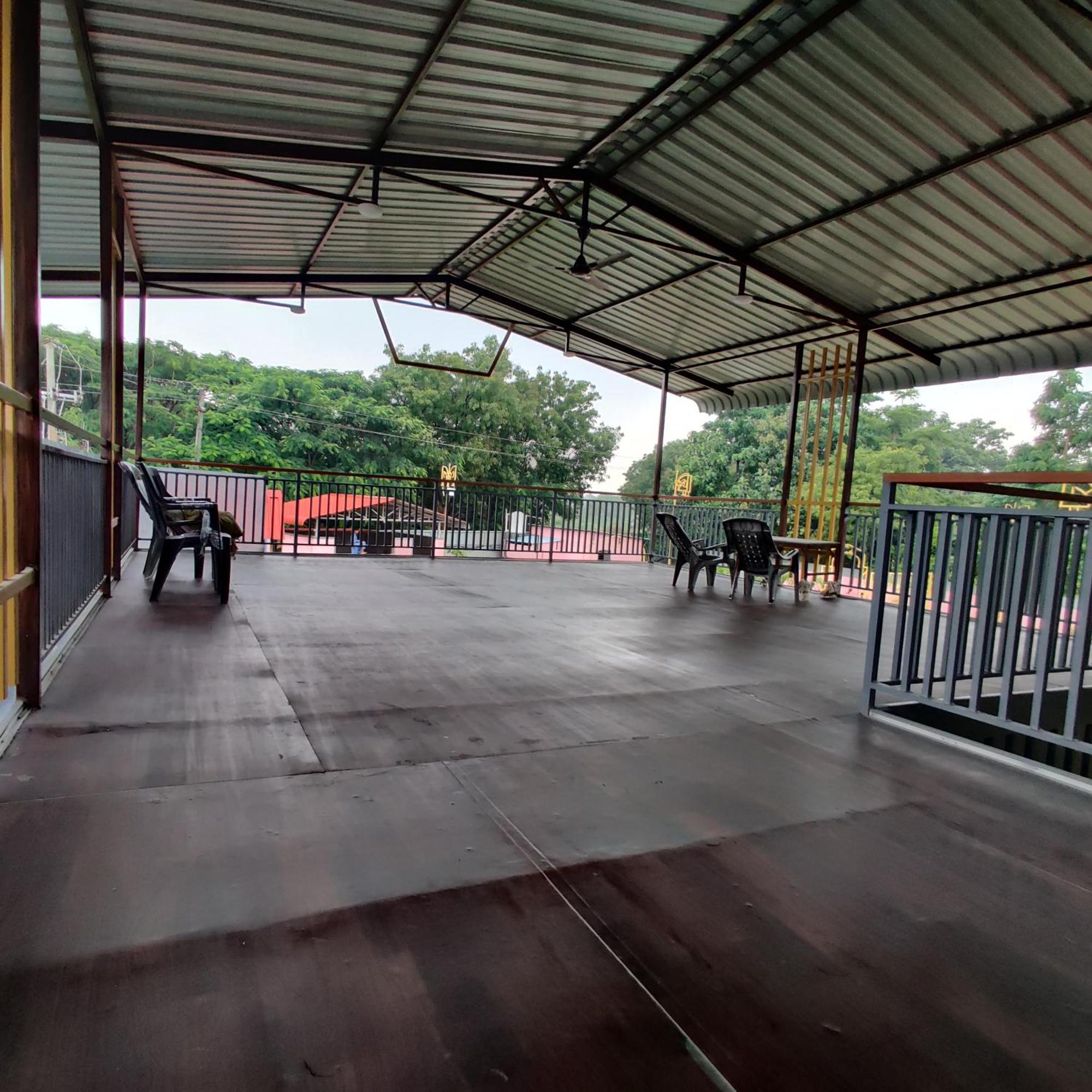 Kashmir Farmhouse - Hyderabad Villa Екстериор снимка